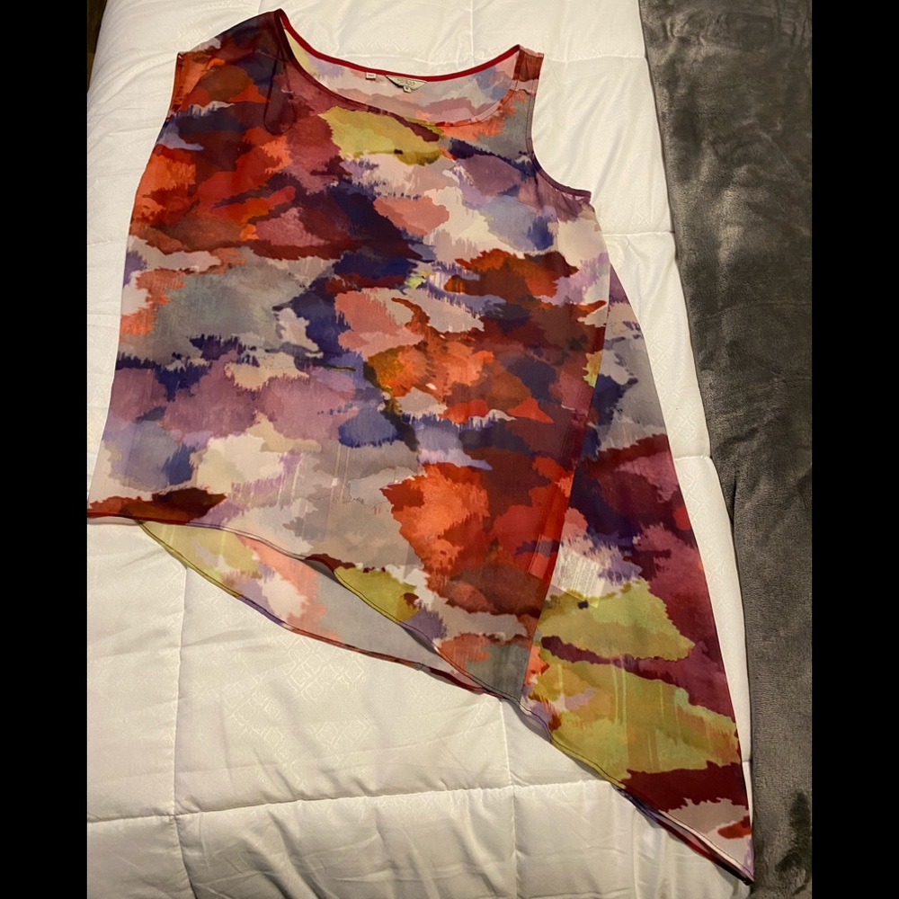 GUESS Asymmetrical Top. Size Medium.
